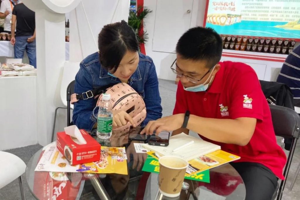 易倍yibei(中国)参展湖南食餐会暨良之隆食材节成果丰硕